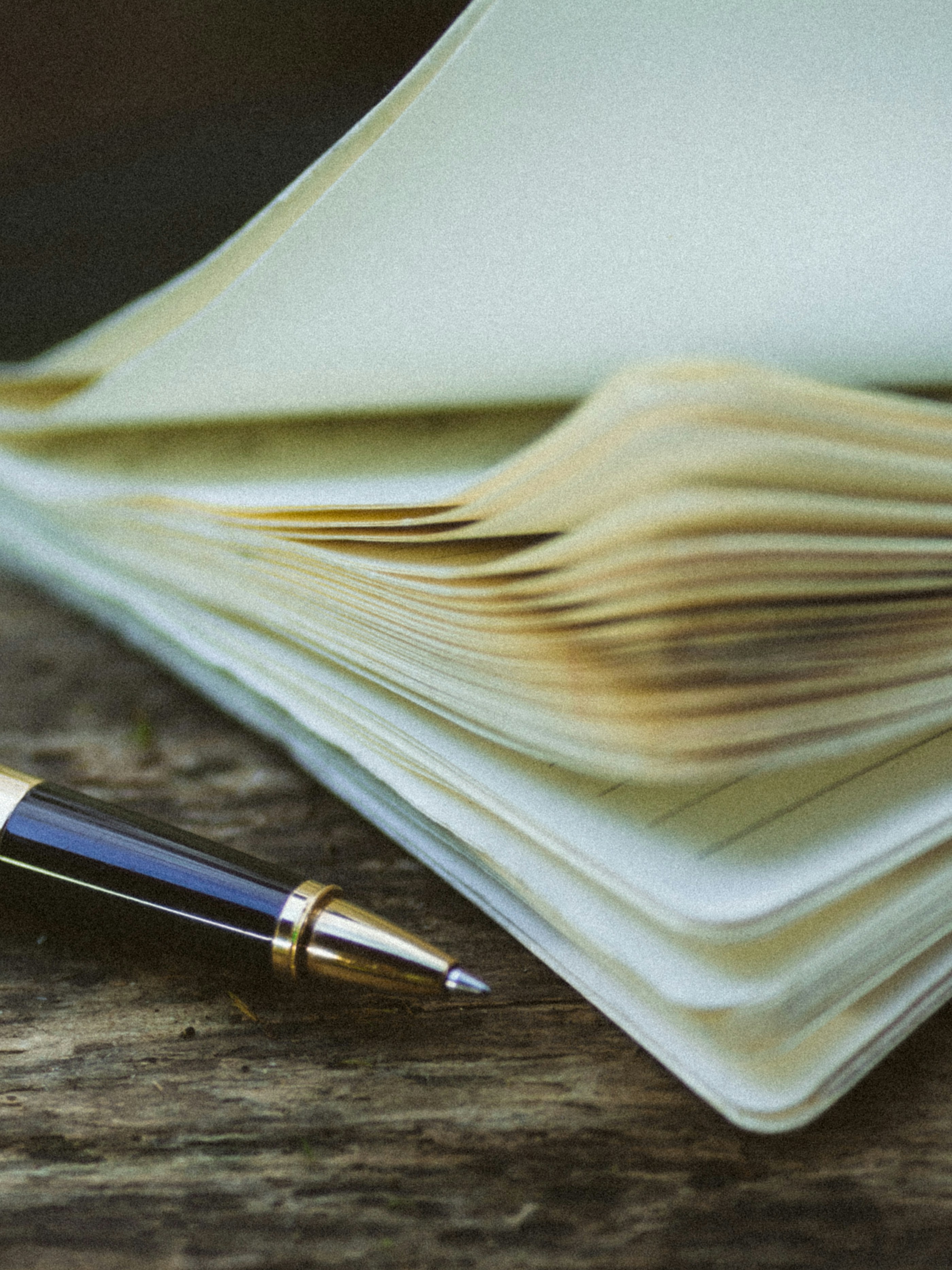 Notizbuch und Lernmaterialien